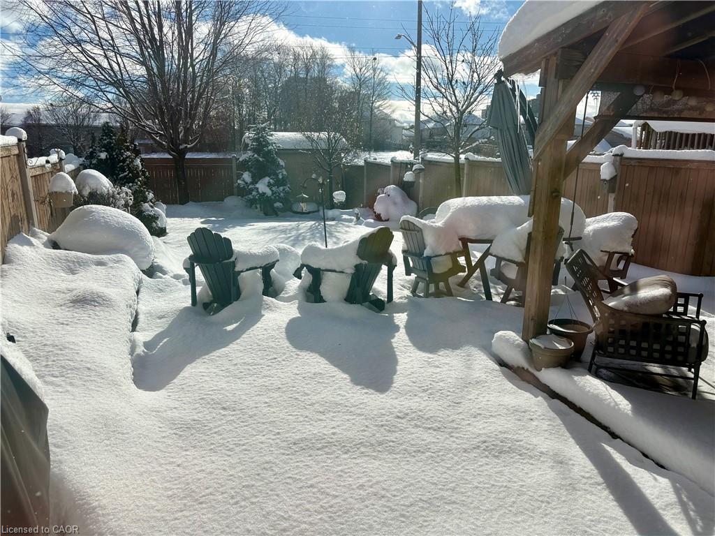 33 Huck Crescent, Kitchener, ON - Outdoor