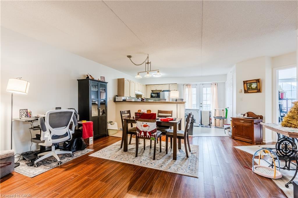 311-1830 Walkers Line, Burlington, ON - Indoor