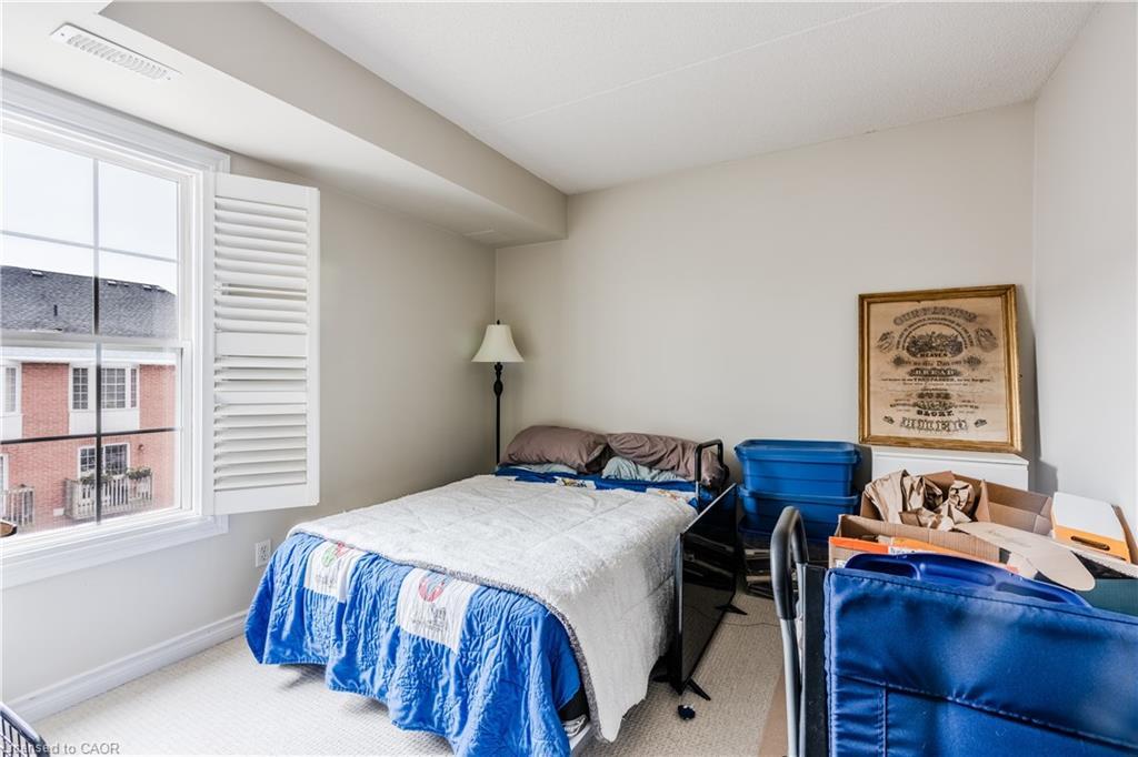 311-1830 Walkers Line, Burlington, ON - Indoor Photo Showing Bedroom