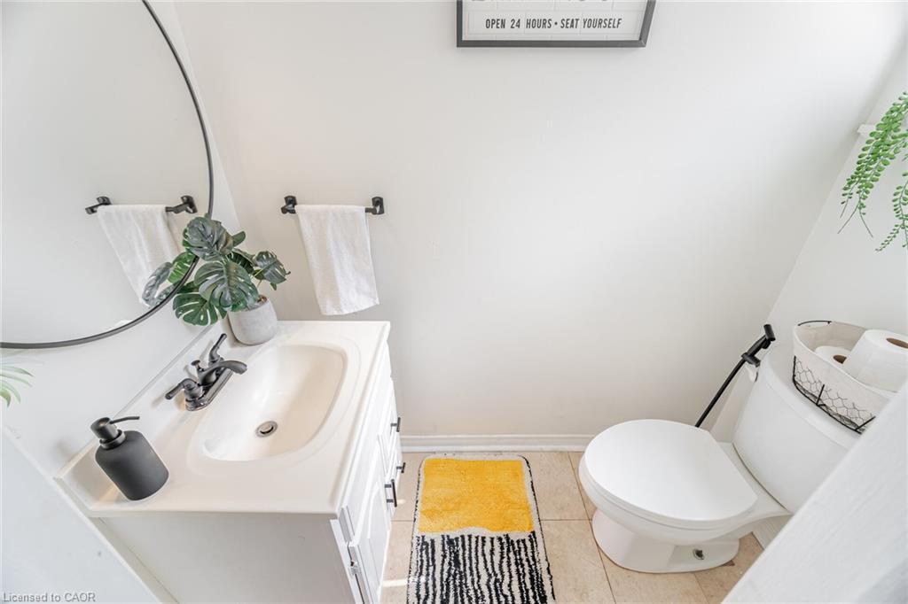 232 Durham Street, Oshawa, ON - Indoor Photo Showing Bathroom