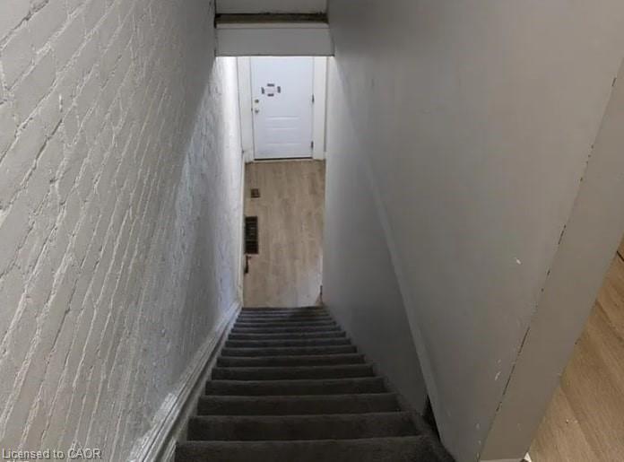 2-500 Main Street, Hamilton, ON - Indoor Photo Showing Other Room