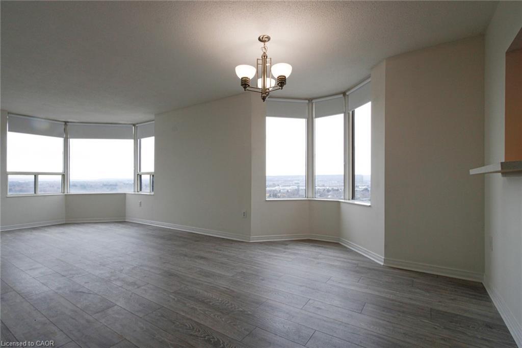 1914-1270 Maple Crossing Boulevard, Burlington, ON - Indoor