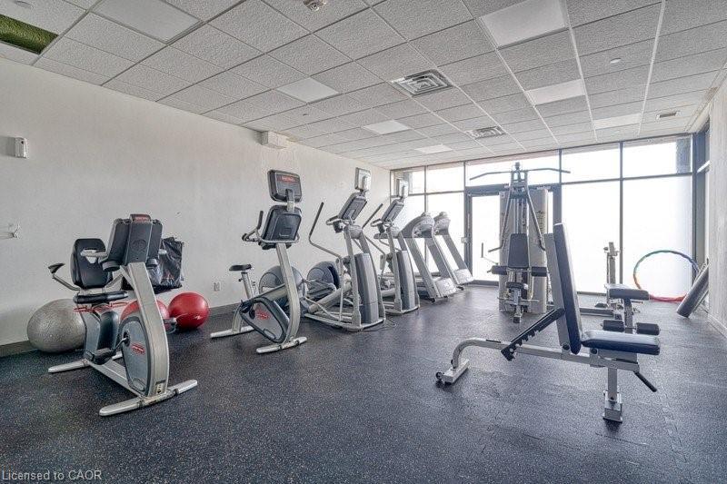 1002-220 Cannon Street E, Hamilton, ON - Indoor Photo Showing Gym Room