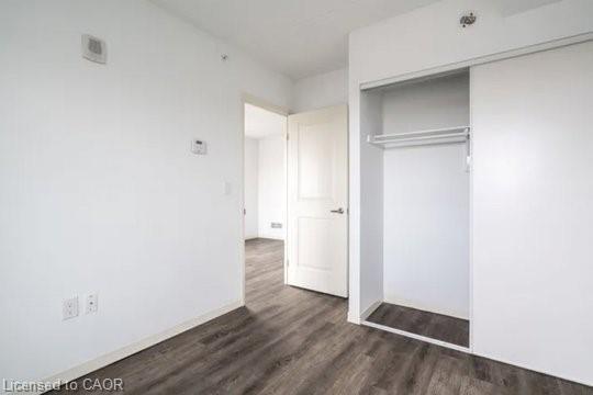 1002-220 Cannon Street E, Hamilton, ON - Indoor Photo Showing Other Room