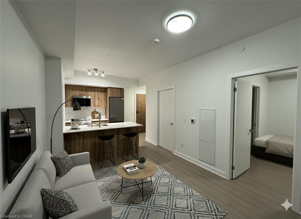 907-25 Wellington Street S, Kitchener, ON - Indoor Photo Showing Living Room