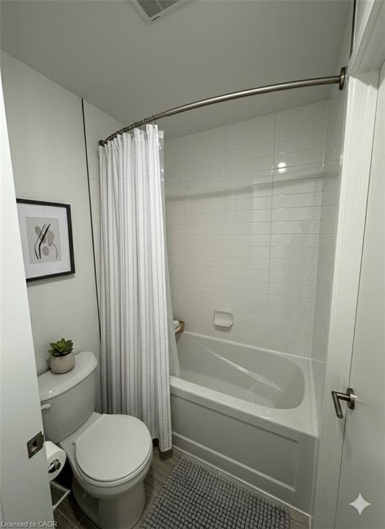 907-25 Wellington Street S, Kitchener, ON - Indoor Photo Showing Bathroom