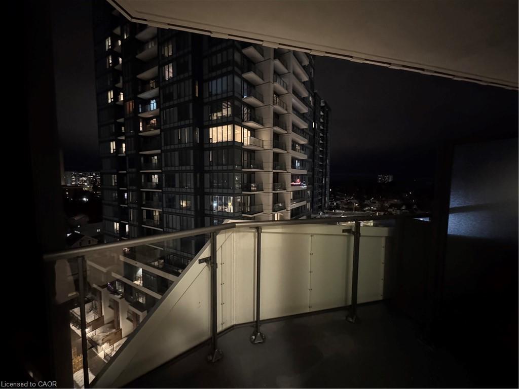 907-25 Wellington Street S, Kitchener, ON - Indoor