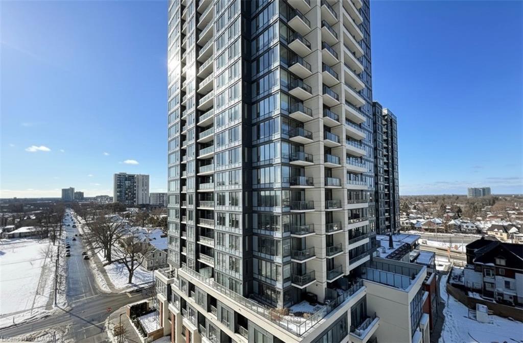 907-25 Wellington Street S, Kitchener, ON - Outdoor With Facade