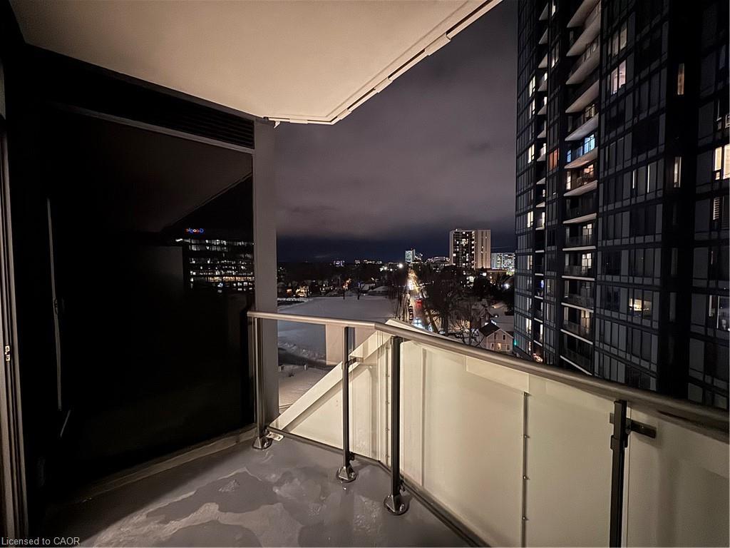 907-25 Wellington Street S, Kitchener, ON - Outdoor With Balcony With Exterior