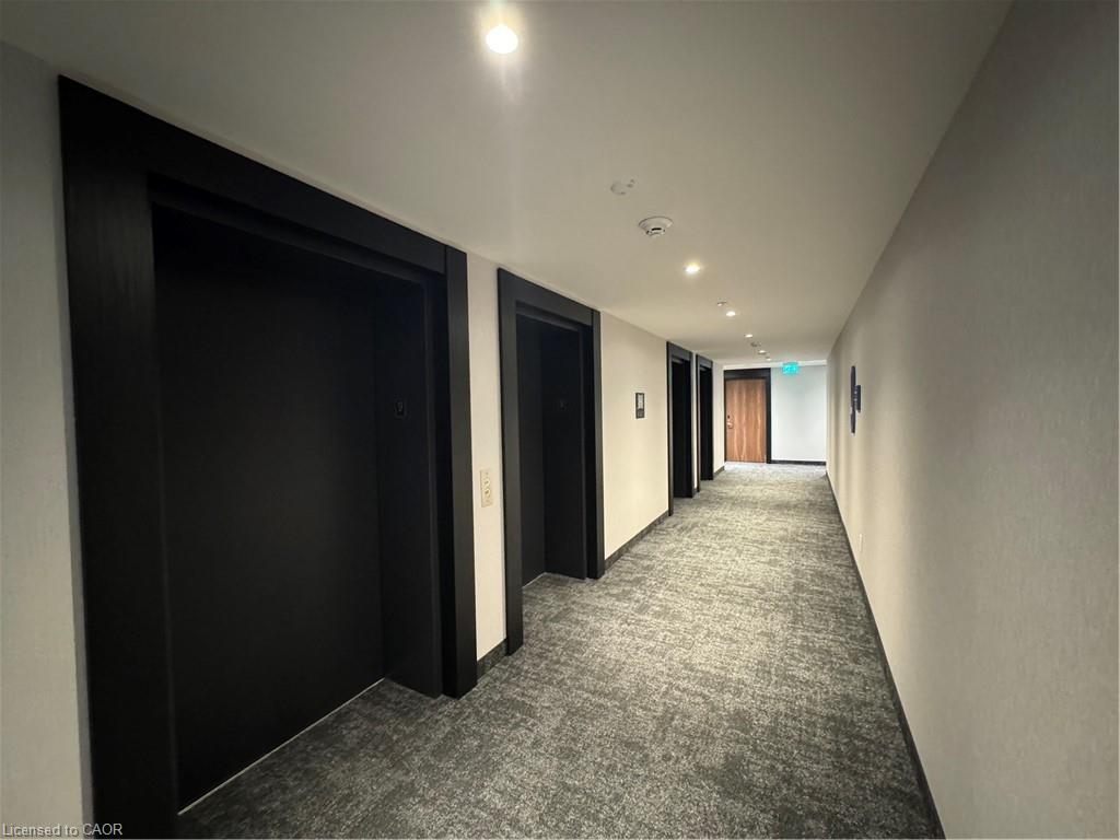 907-25 Wellington Street S, Kitchener, ON - Indoor Photo Showing Other Room