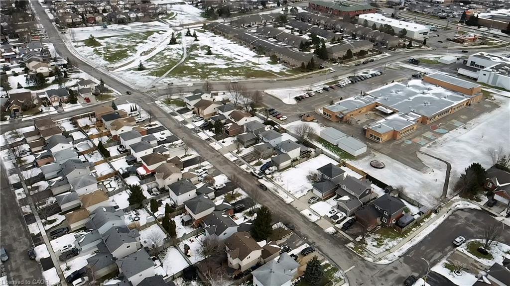 233 Kinross Street, Caledonia, ON