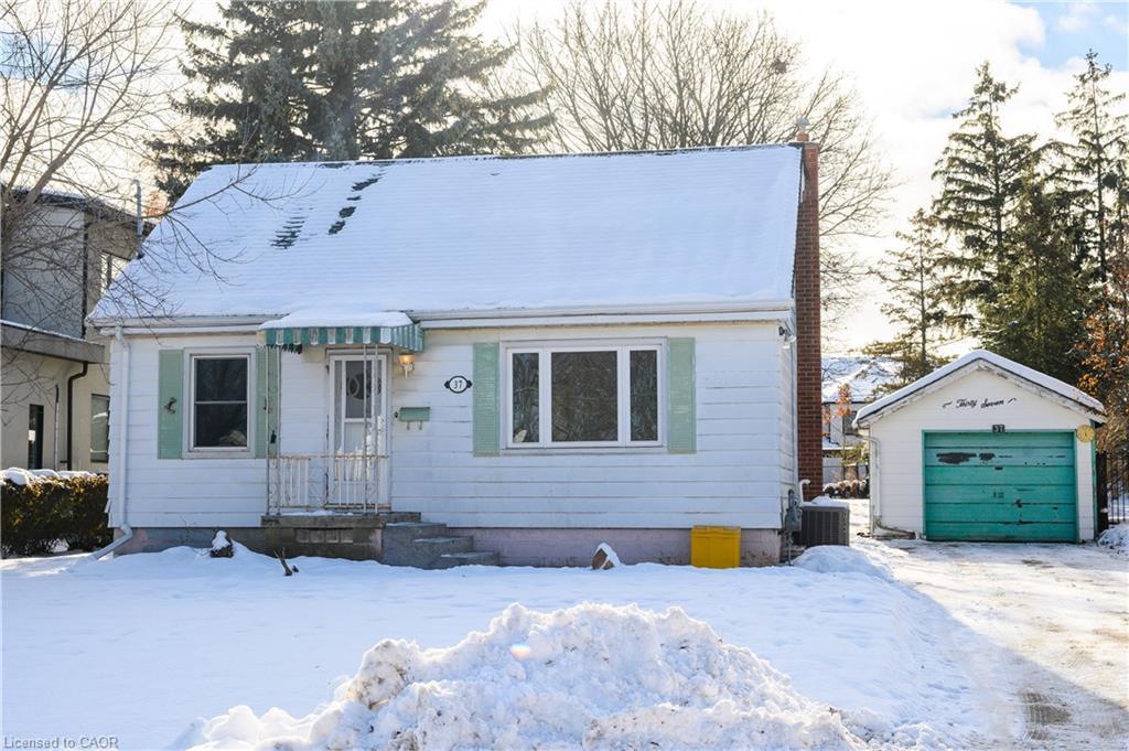 1-37 Kennedy Avenue, Hamilton, ON - Outdoor With Facade