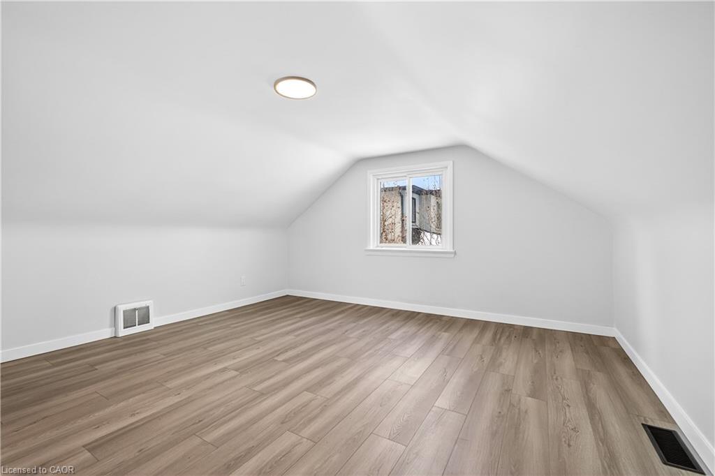1-37 Kennedy Avenue, Hamilton, ON - Indoor Photo Showing Other Room