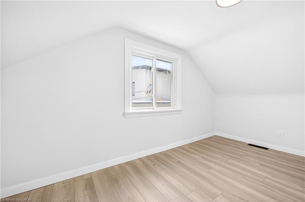 1-37 Kennedy Avenue, Hamilton, ON - Indoor Photo Showing Other Room