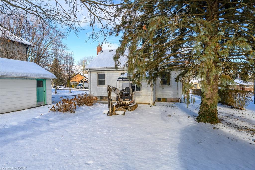1-37 Kennedy Avenue, Hamilton, ON - Outdoor