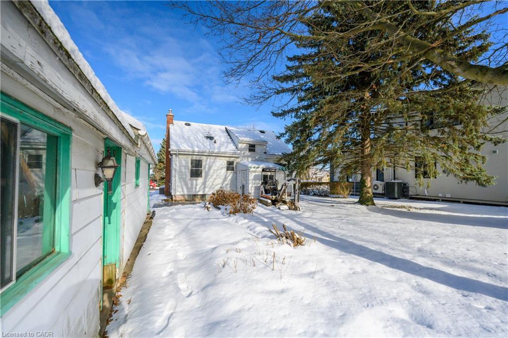 1-37 Kennedy Avenue, Hamilton, ON - Outdoor