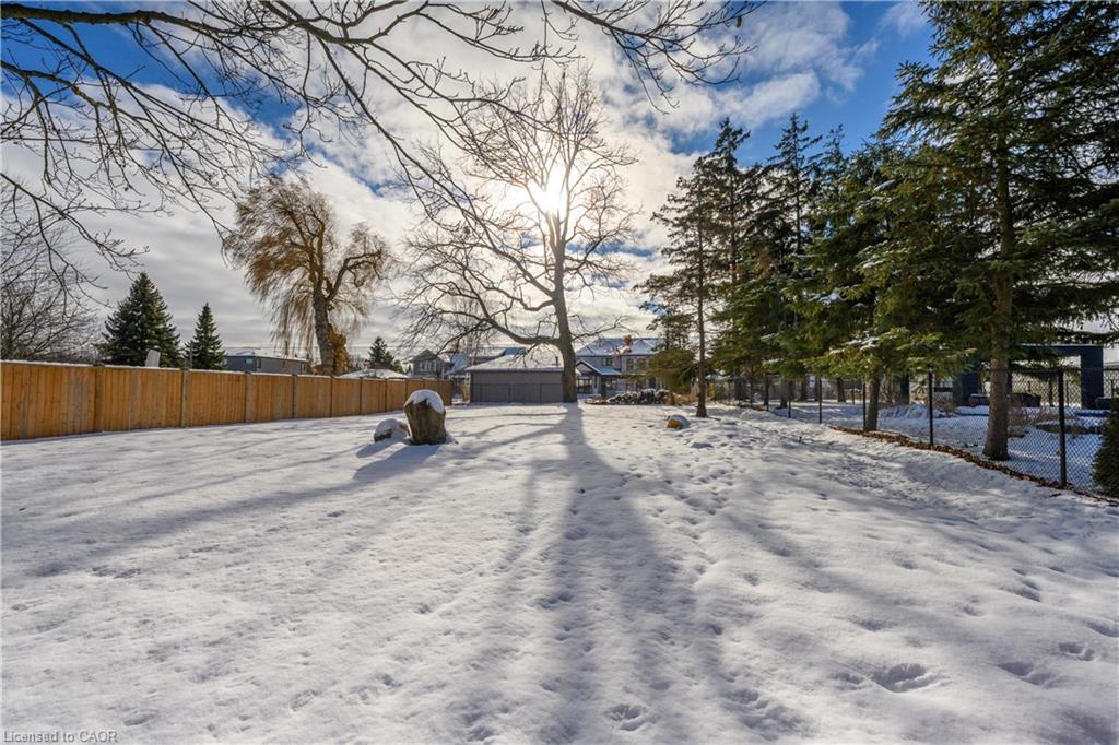 1-37 Kennedy Avenue, Hamilton, ON - Outdoor With View
