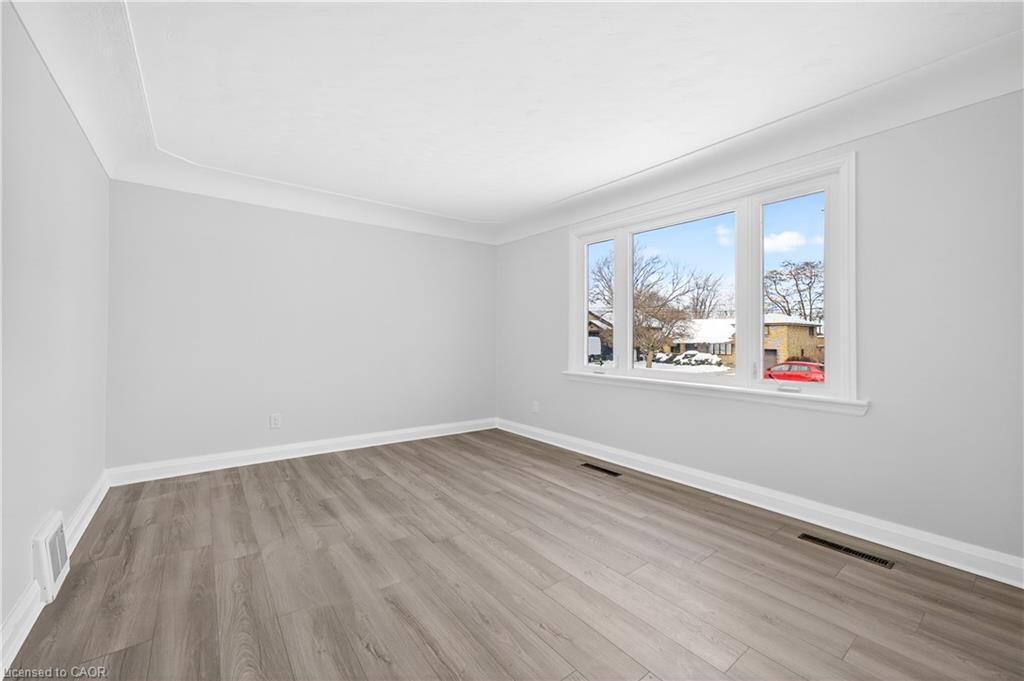 1-37 Kennedy Avenue, Hamilton, ON - Indoor Photo Showing Other Room