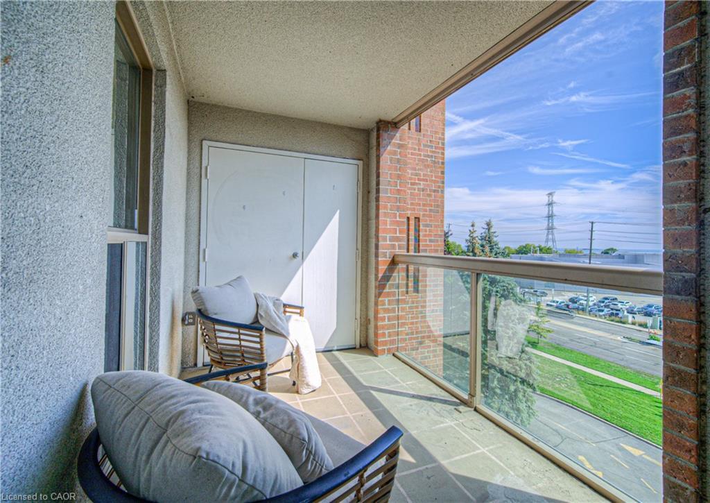 503-1225 North Shore Boulevard E, Burlington, ON - Outdoor With Exterior
