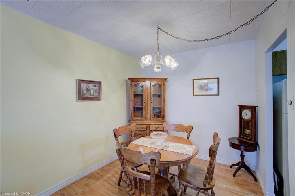 312-80 Breckenridge Drive, Kitchener, ON - Indoor Photo Showing Dining Room