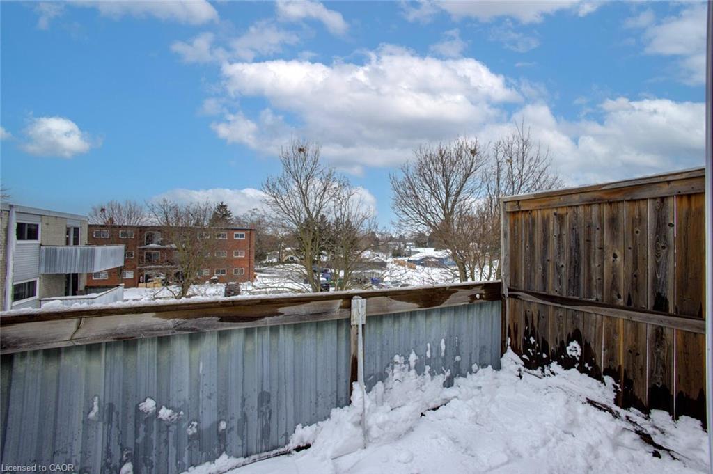 312-80 Breckenridge Drive, Kitchener, ON - Outdoor
