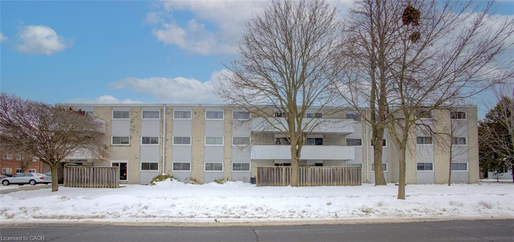 312-80 Breckenridge Drive, Kitchener, ON - Outdoor