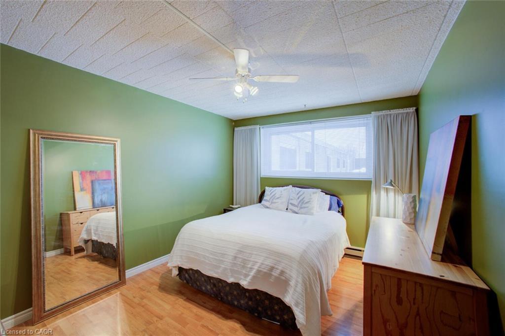 312-80 Breckenridge Drive, Kitchener, ON - Indoor Photo Showing Bedroom