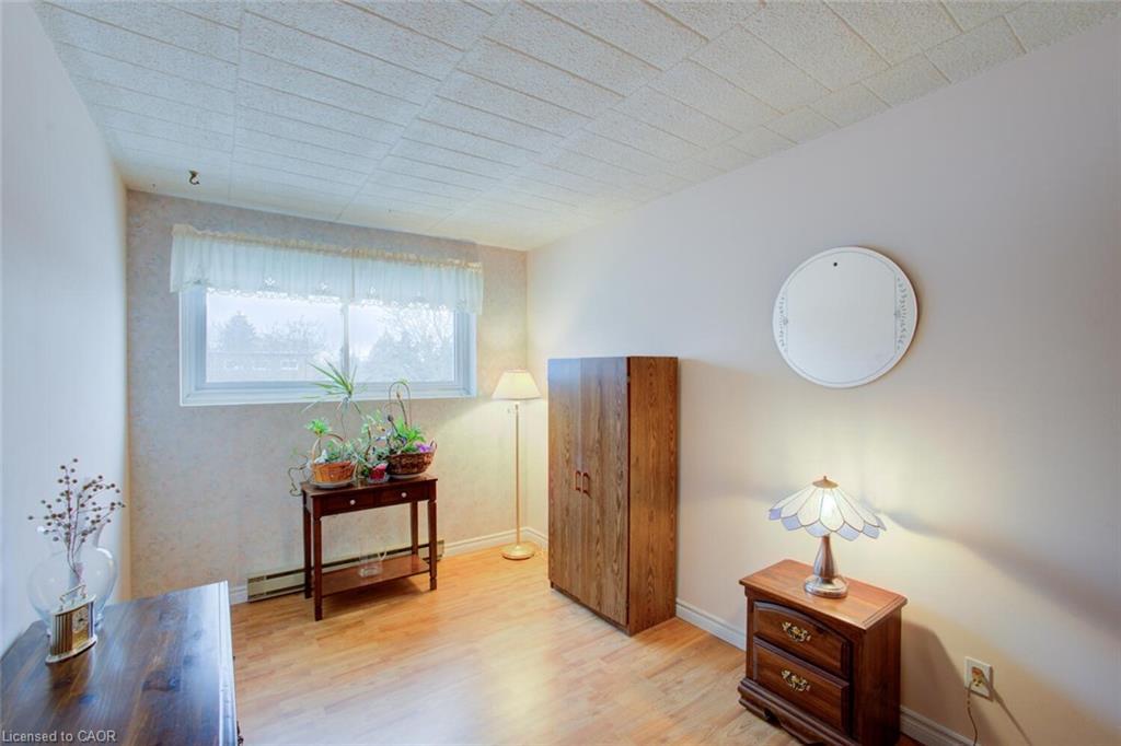 312-80 Breckenridge Drive, Kitchener, ON - Indoor