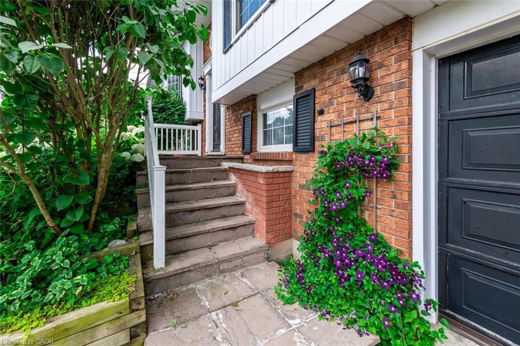 44 Valleyview Drive, Ancaster, ON - Outdoor