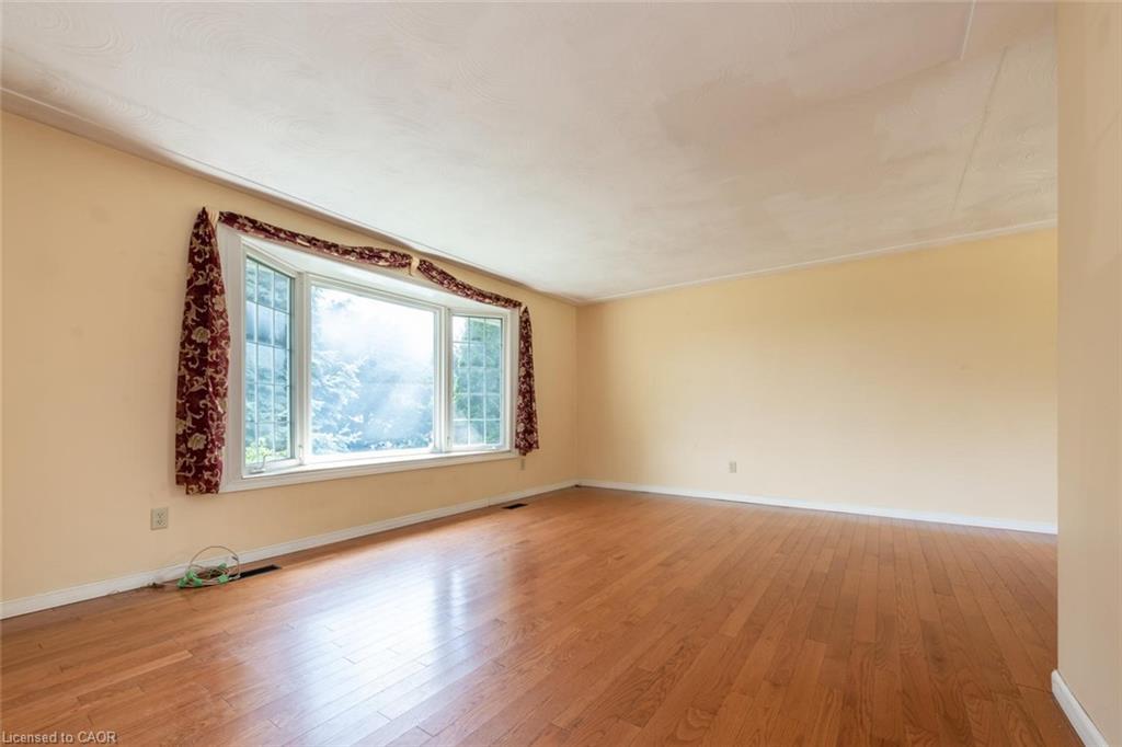 44 Valleyview Drive, Ancaster, ON - Indoor Photo Showing Other Room