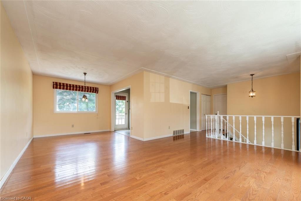 44 Valleyview Drive, Ancaster, ON - Indoor Photo Showing Other Room