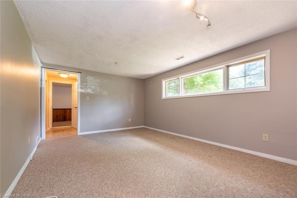 44 Valleyview Drive, Ancaster, ON - Indoor Photo Showing Other Room