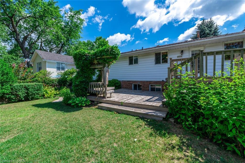 44 Valleyview Drive, Ancaster, ON - Outdoor
