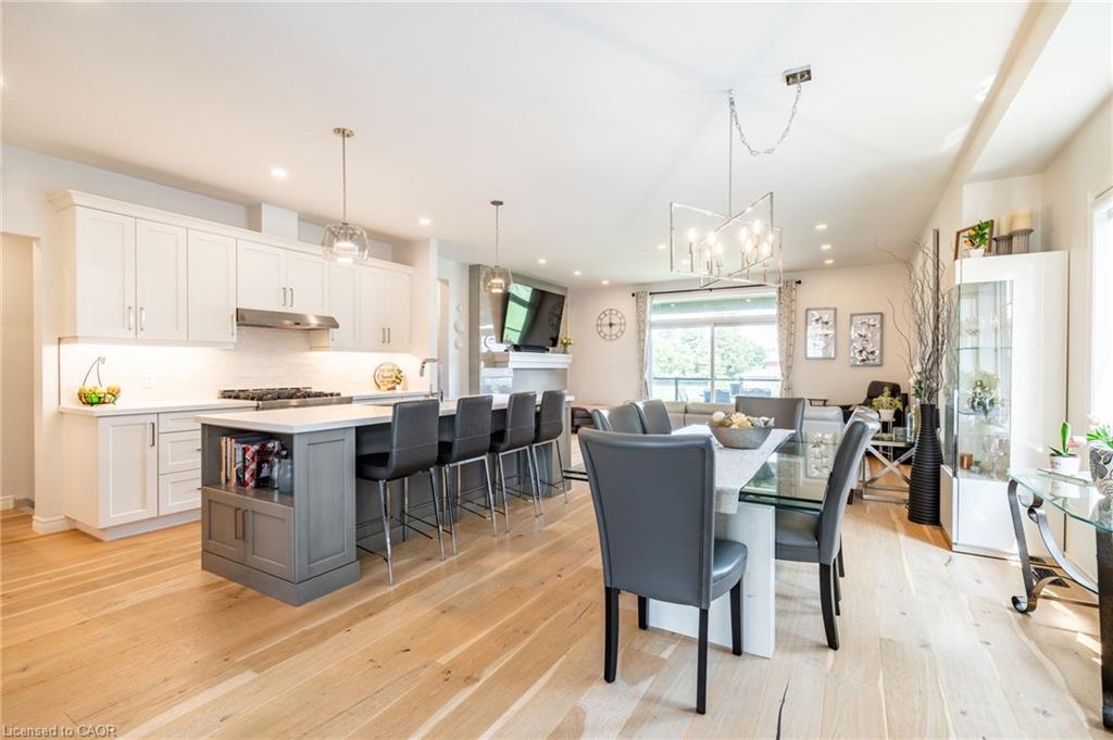 16 Whiting Drive, Paris, ON - Indoor