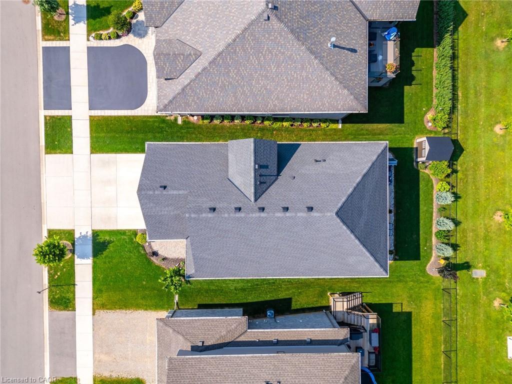 16 Whiting Drive, Paris, ON - Outdoor