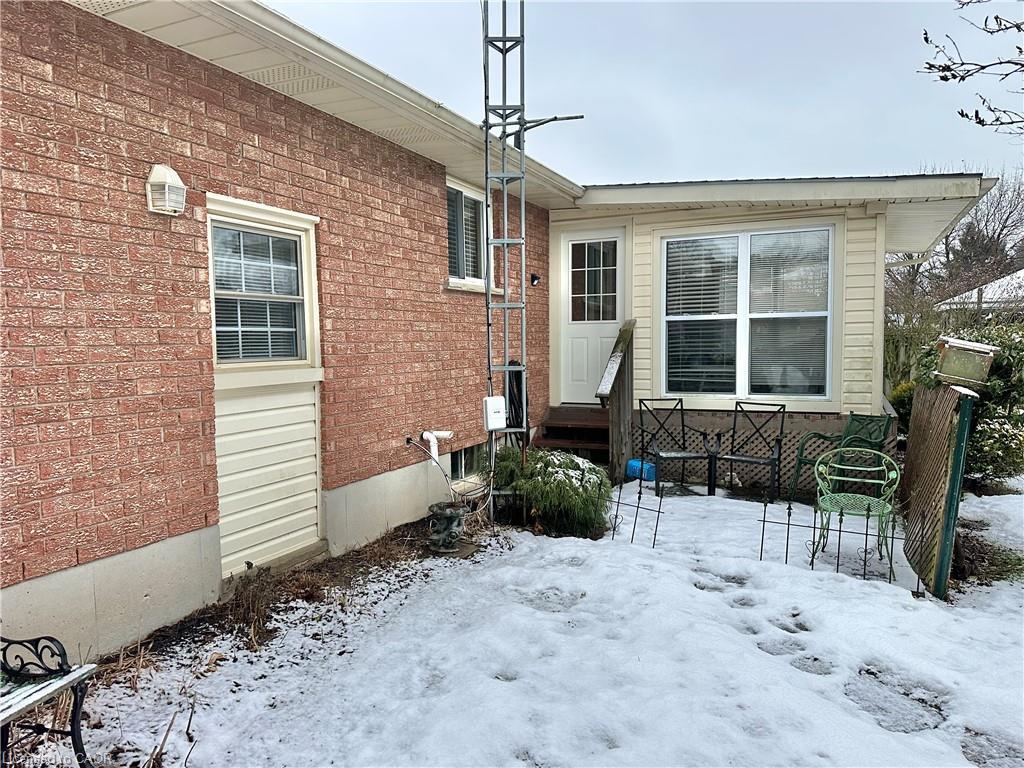 248 Howard Street, Waterford, ON - Outdoor With Exterior