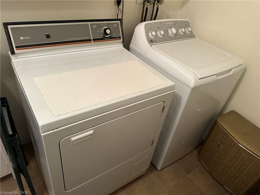 248 Howard Street, Waterford, ON - Indoor Photo Showing Laundry Room