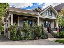 27 Cliff Avenue Hamilton, ON L8V 2S1