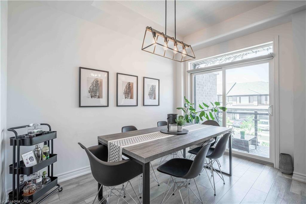 4882 Connor Drive, Beamsville, ON - Indoor Photo Showing Dining Room