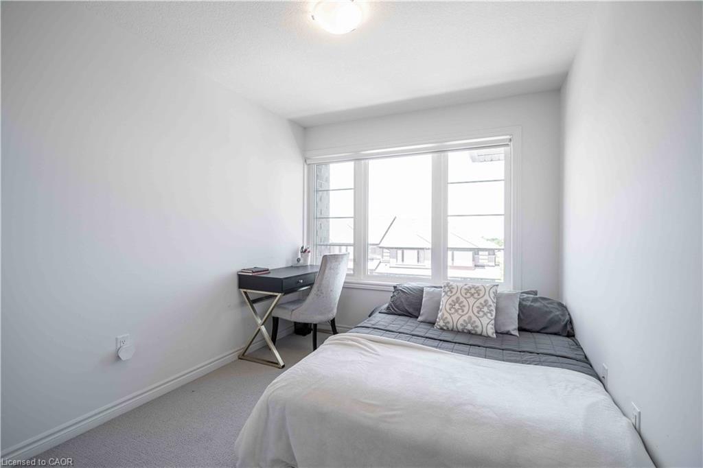 4882 Connor Drive, Beamsville, ON - Indoor Photo Showing Bedroom