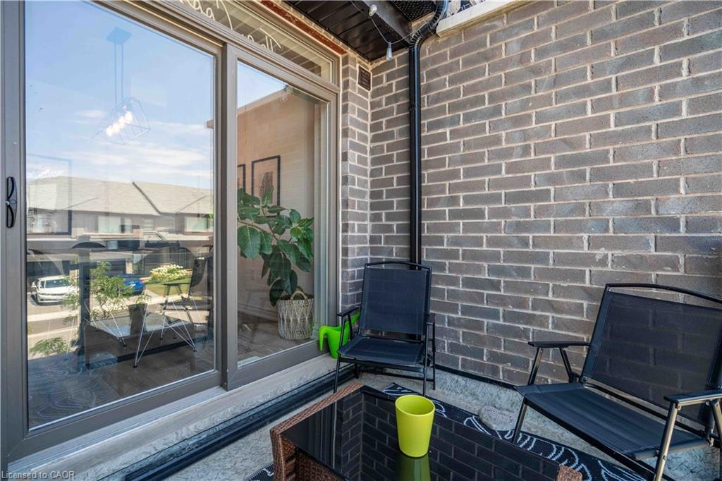 4882 Connor Drive, Beamsville, ON - With Exterior