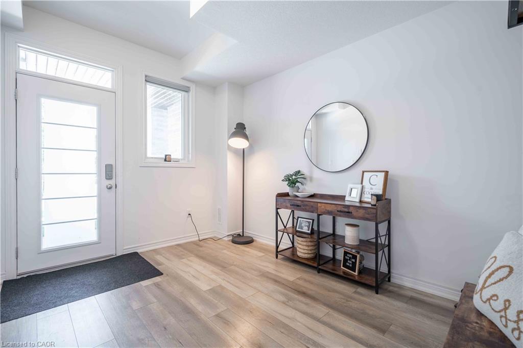 4882 Connor Drive, Beamsville, ON - Indoor Photo Showing Other Room