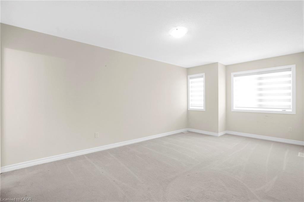 251 Palace Street, Thorold, ON - Indoor Photo Showing Other Room