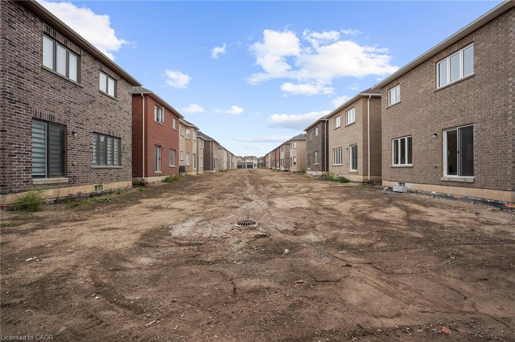 251 Palace Street, Thorold, ON - Outdoor With Exterior