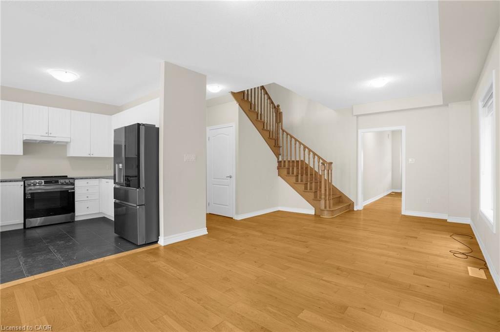 251 Palace Street, Thorold, ON - Indoor Photo Showing Kitchen