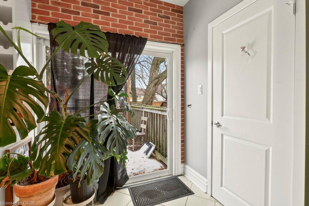 224 Balmoral Avenue N, Hamilton, ON - Indoor Photo Showing Other Room