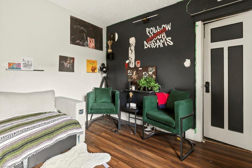 224 Balmoral Avenue N, Hamilton, ON - Indoor