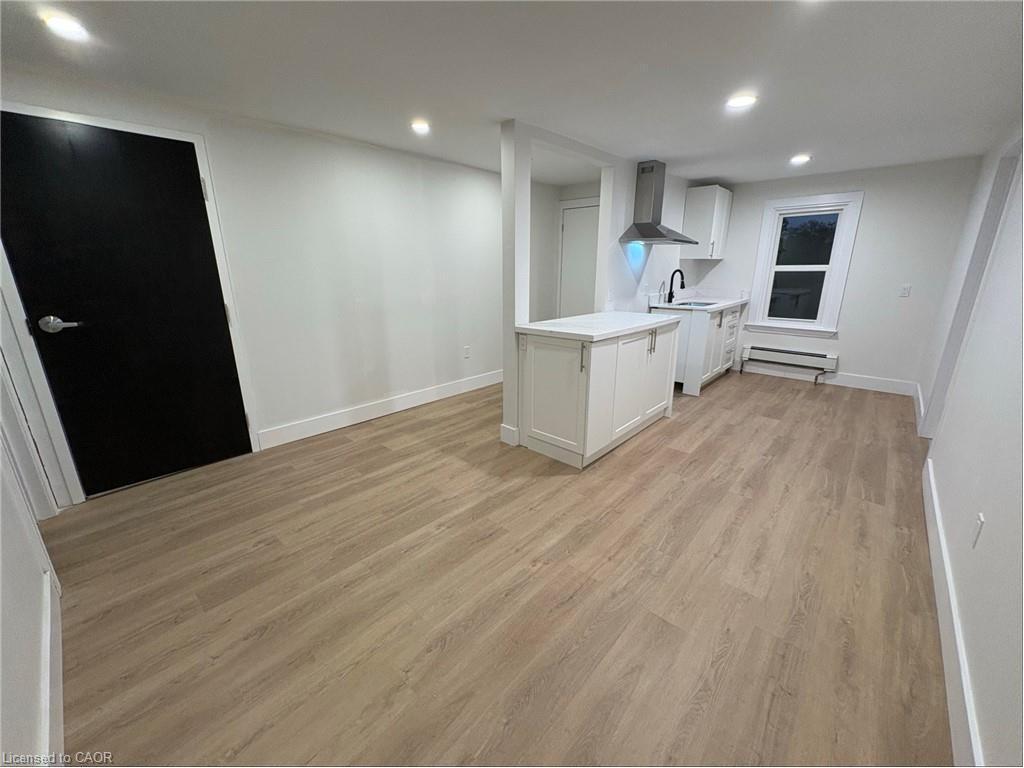 10-803 King Street, Port Colborne, ON - Indoor