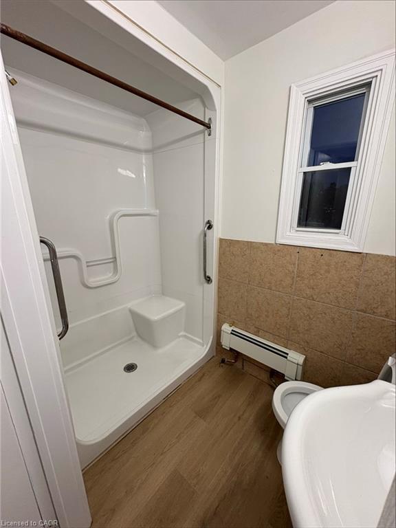 10-803 King Street, Port Colborne, ON - Indoor Photo Showing Bathroom