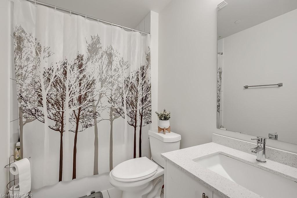 415-509 Dundas Street W, Oakville, ON - Indoor Photo Showing Bathroom